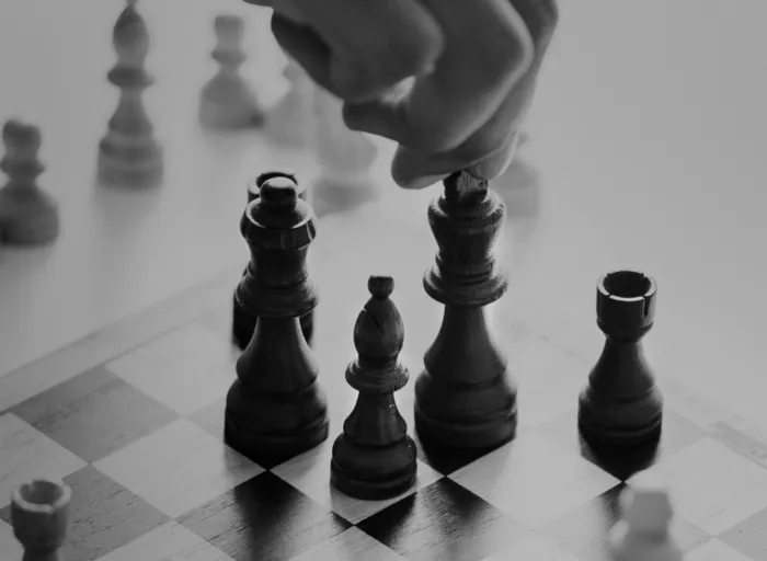 concepto-de-estrategia-de-negocio-de-juego-de-ajedrez (1)_11zon